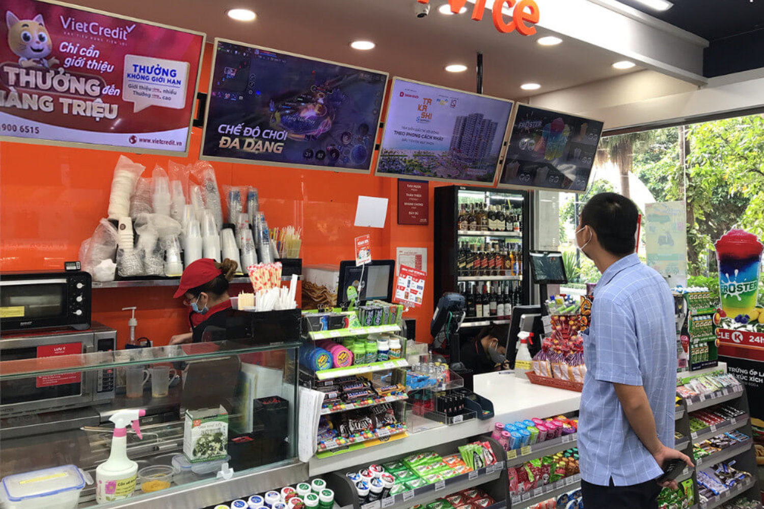 Hệ Thống Màn Hình Chuỗi Cửa Hàng (retail Media) (1)